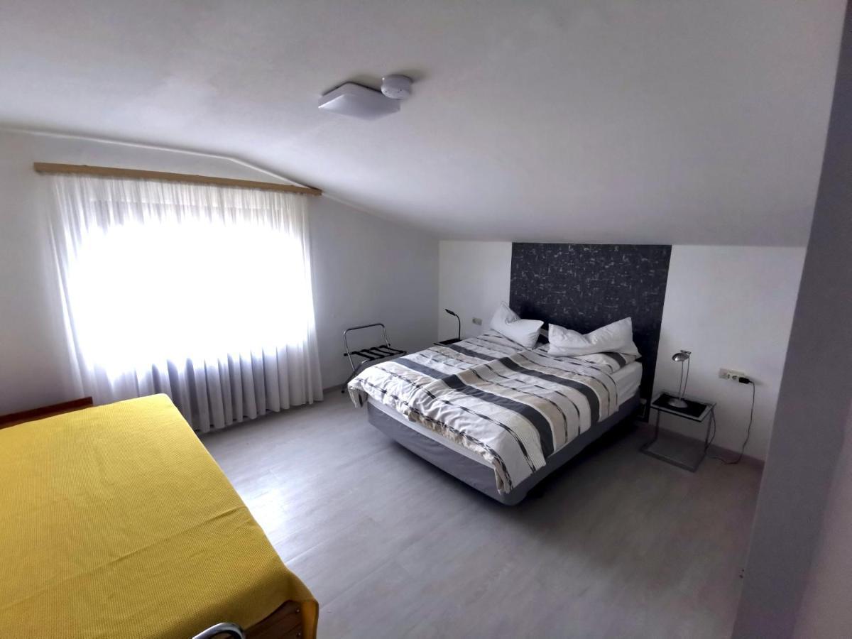 Ferienwohnung Sinsheim-Duehren Esterno foto